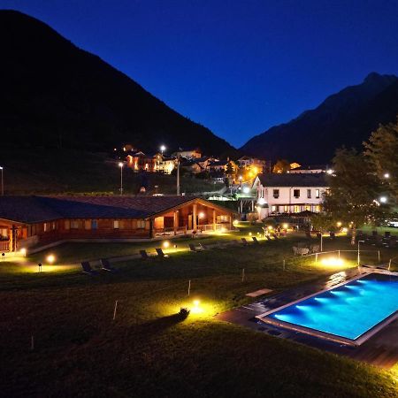 Hostellerie Le Lievre Amoureux Valpelline Exterior foto