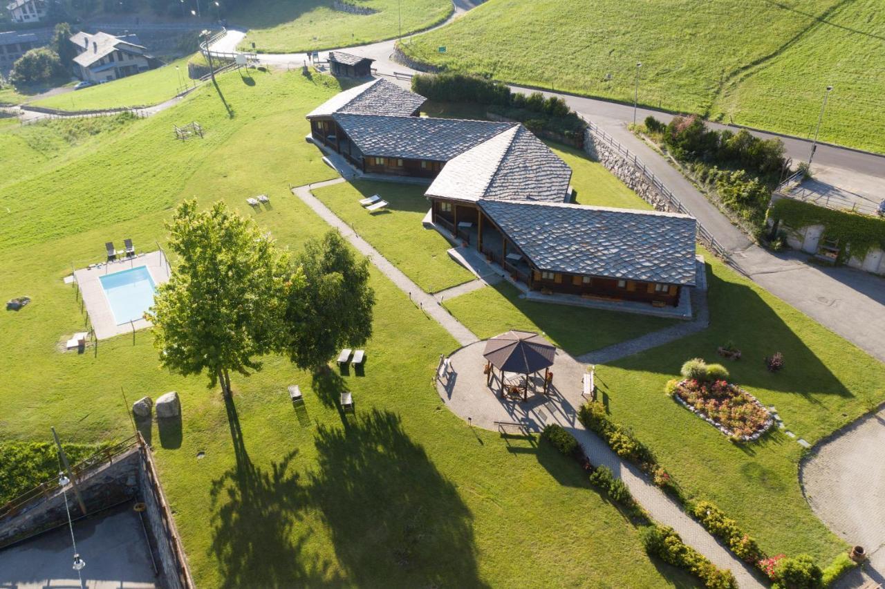 Hostellerie Le Lievre Amoureux Valpelline Exterior foto