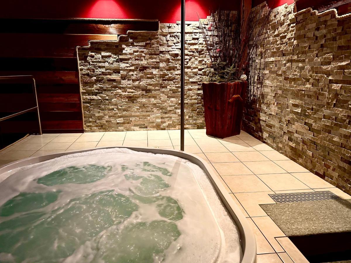 Hostellerie Le Lievre Amoureux Valpelline Exterior foto